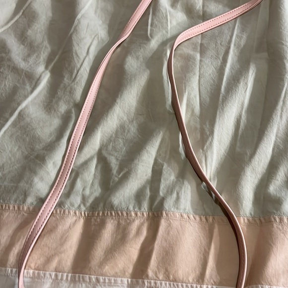 Kenneth Cole Pink Cross Body - Picture 3 of 3